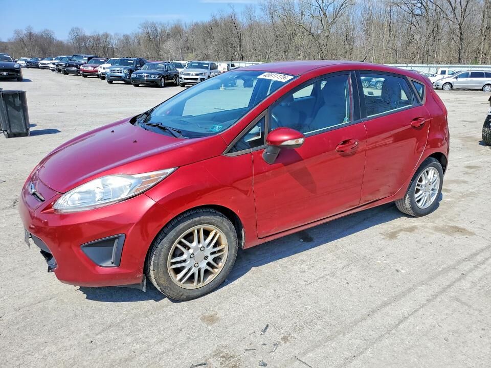 2013 FORD Fiesta