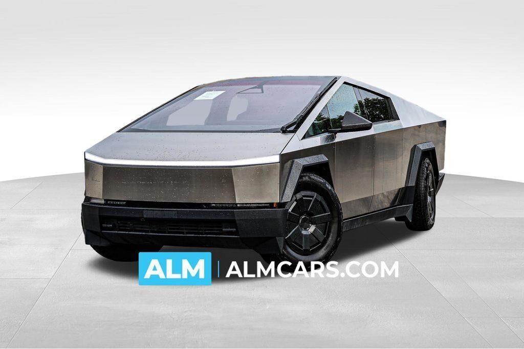 2025 TESLA Cybertruck