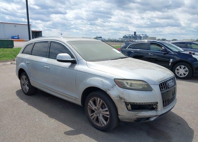 2010 AUDI Q7