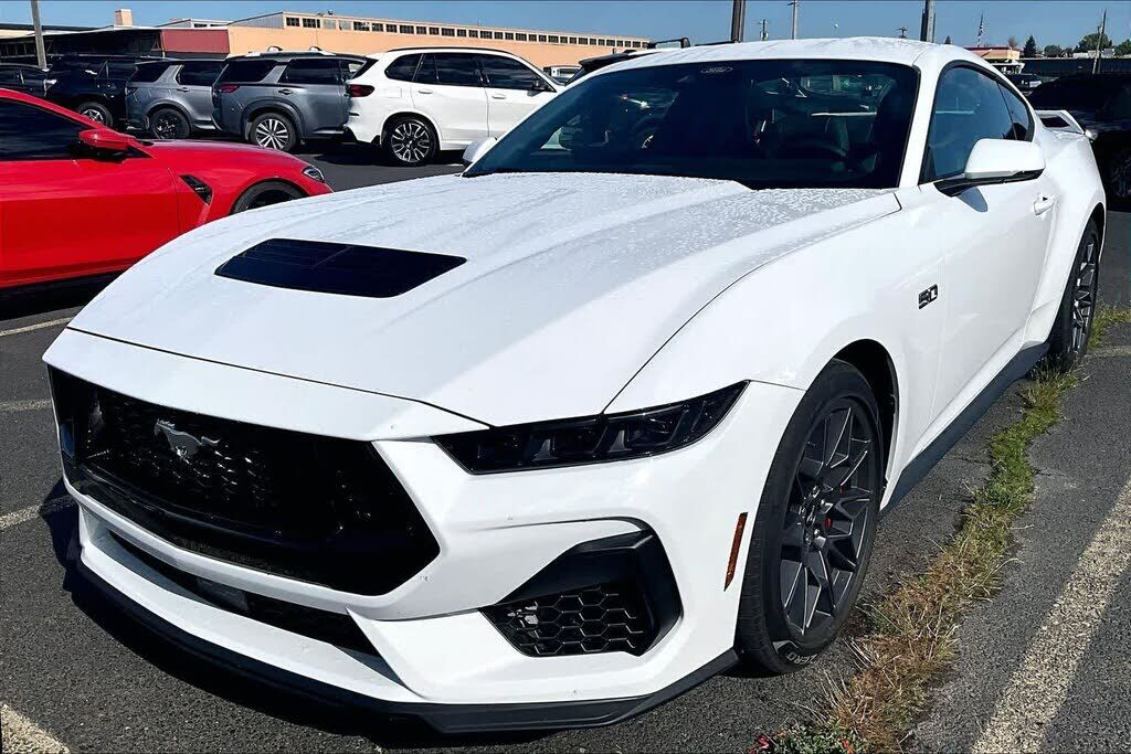 2025 FORD Mustang