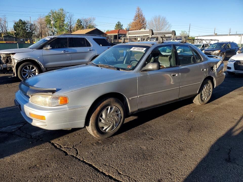 1996 TOYOTA Camry