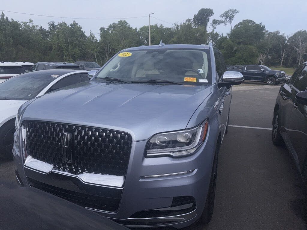 2022 LINCOLN Navigator