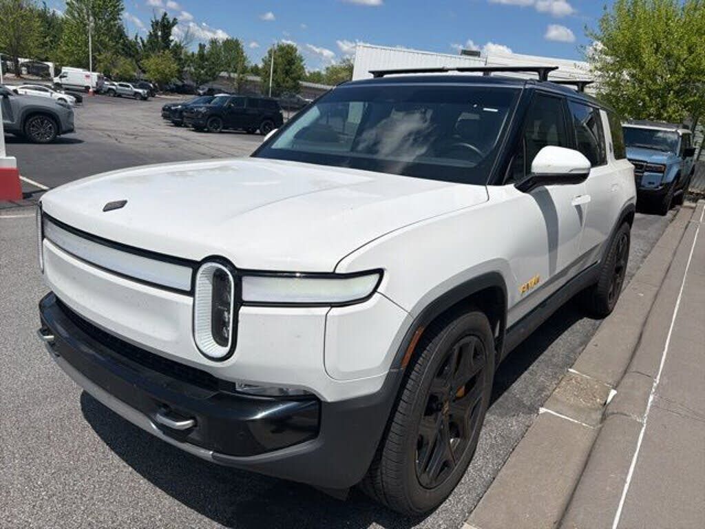 2023 RIVIAN R1S
