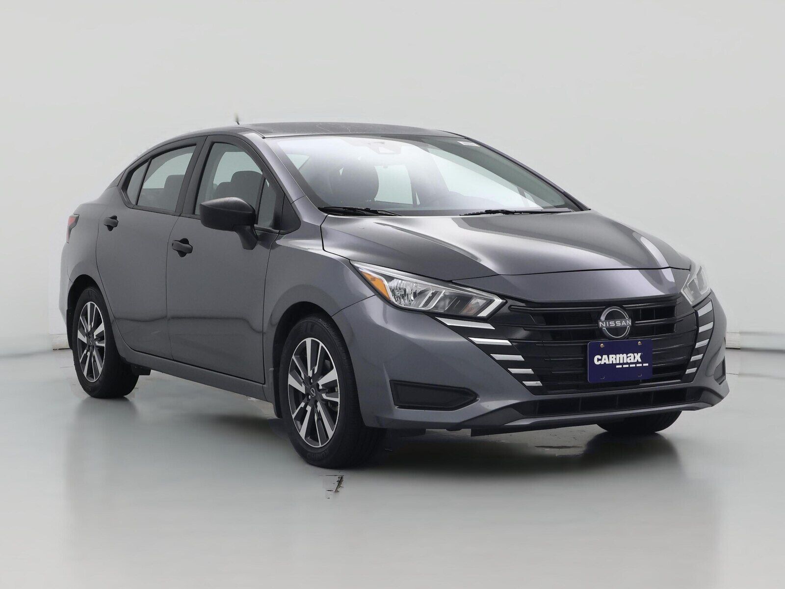 2024 NISSAN Versa