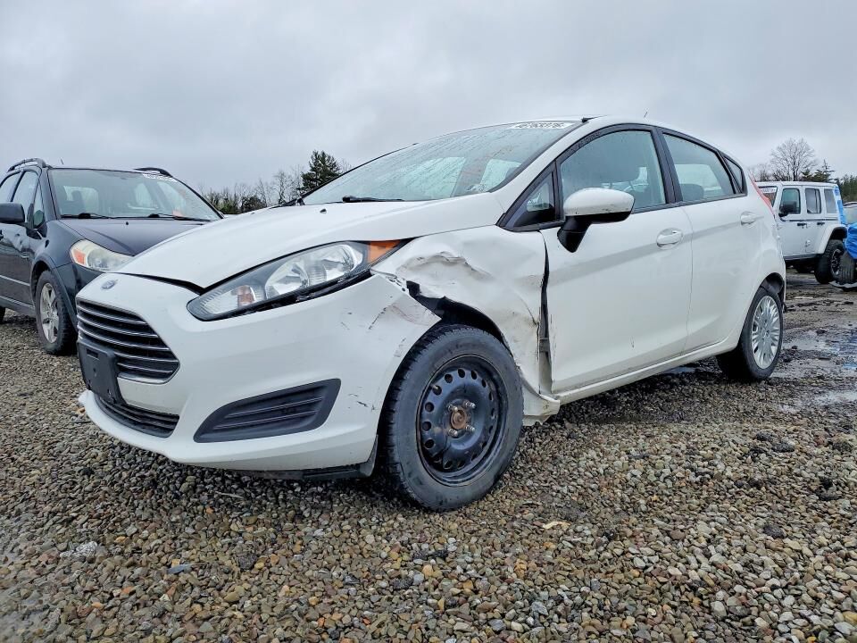 2016 FORD Fiesta