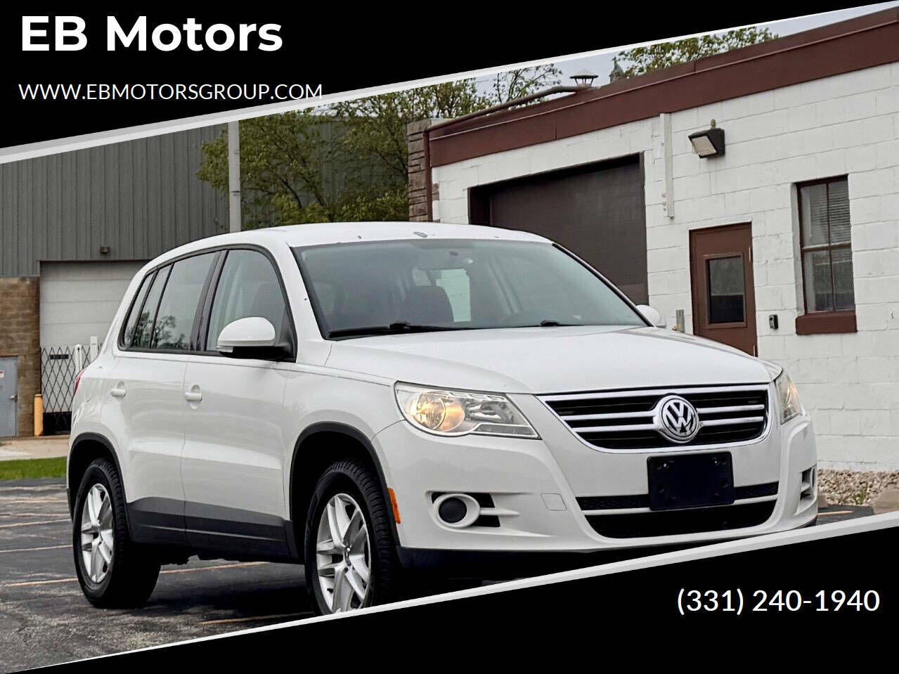 2011 VOLKSWAGEN Tiguan