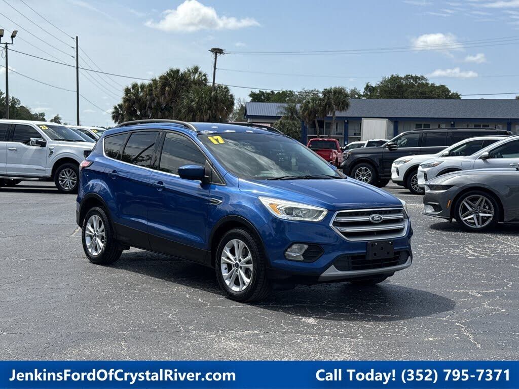 2017 FORD Escape