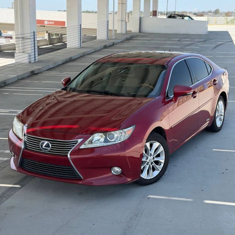 2013 LEXUS ES