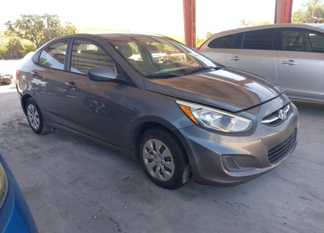 2015 HYUNDAI Accent