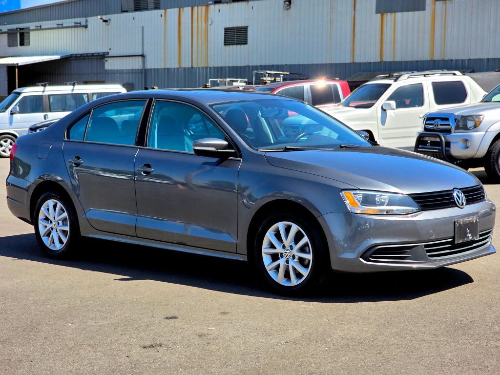 2011 VOLKSWAGEN Jetta