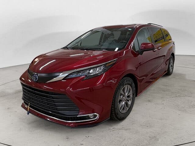 2024 TOYOTA Sienna