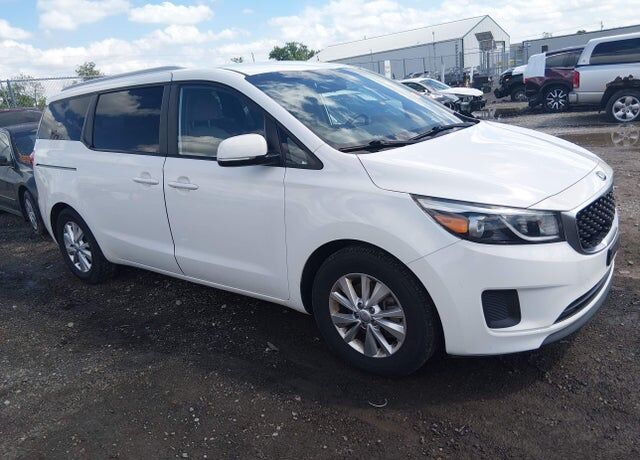 2016 KIA Sedona