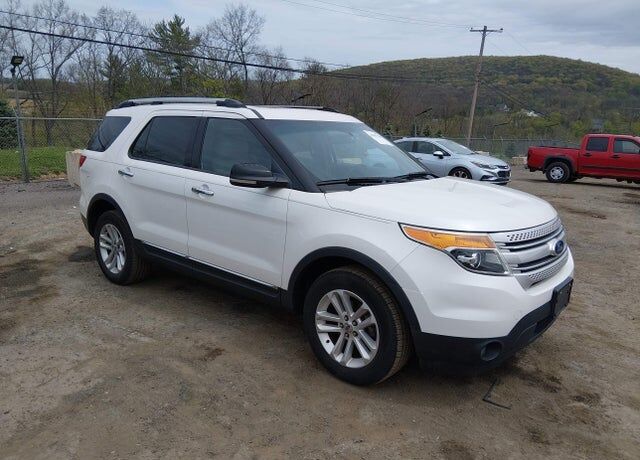 2011 FORD Explorer