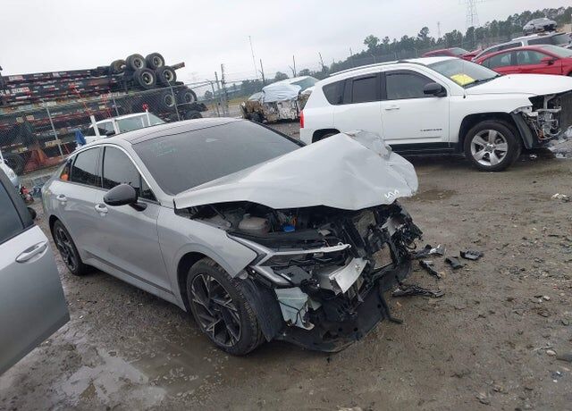 2025 KIA K5