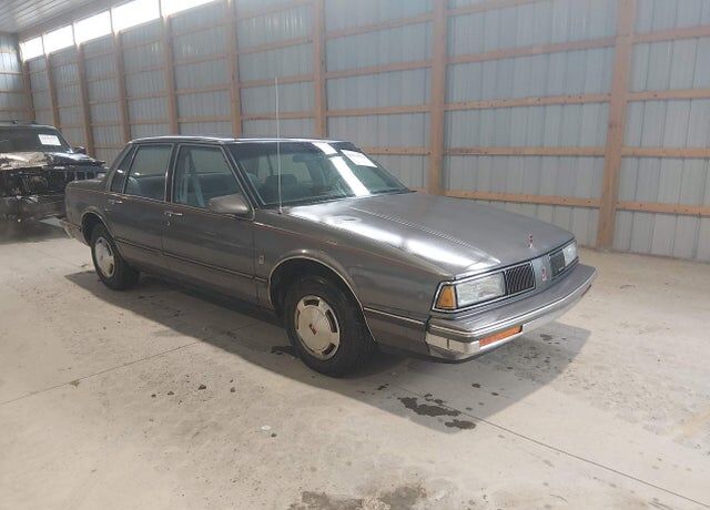 1988 OLDSMOBILE Delta 88