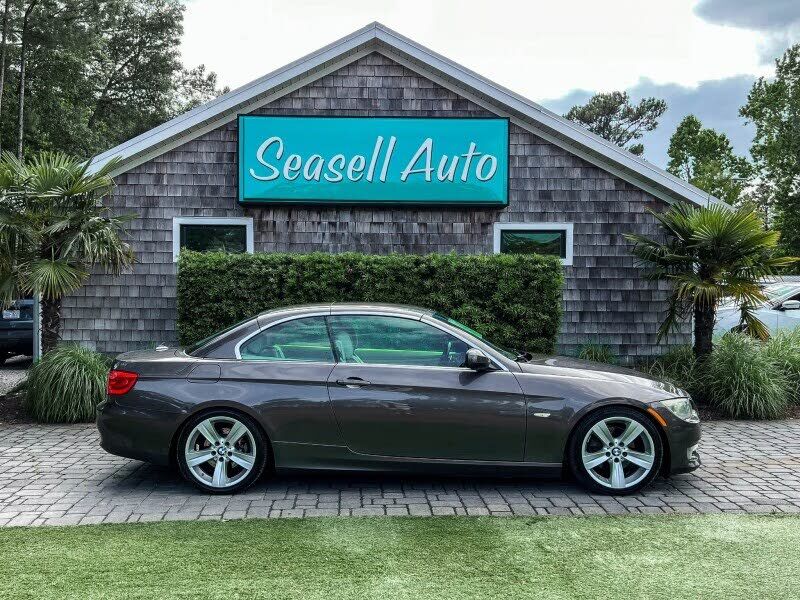 2011 BMW 3 Series