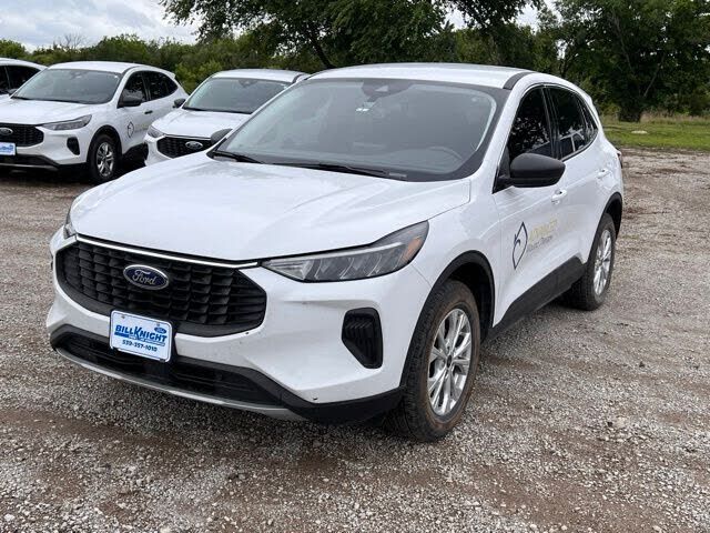 2024 FORD Escape