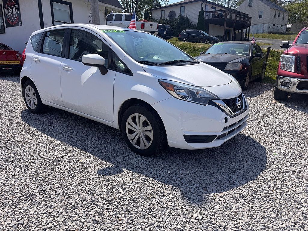 2017 NISSAN Versa