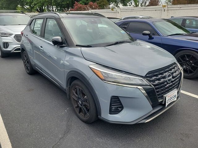 2022 NISSAN Kicks