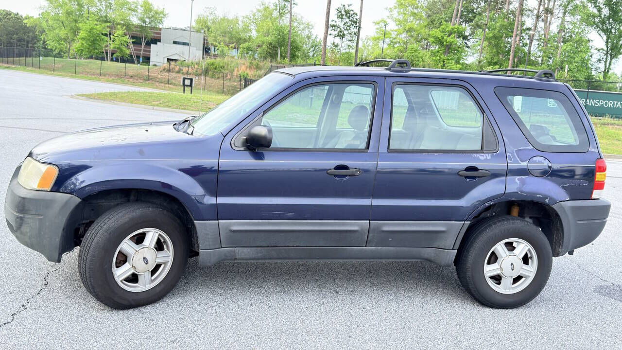 2004 FORD Escape
