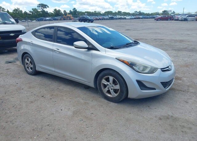 2015 HYUNDAI Elantra