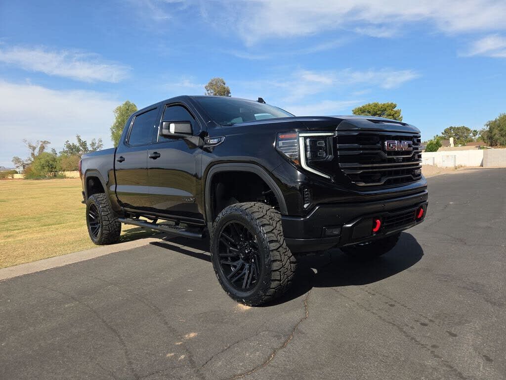 2023 GMC Sierra