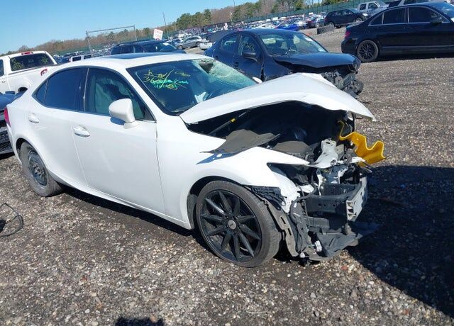 2017 LEXUS IS