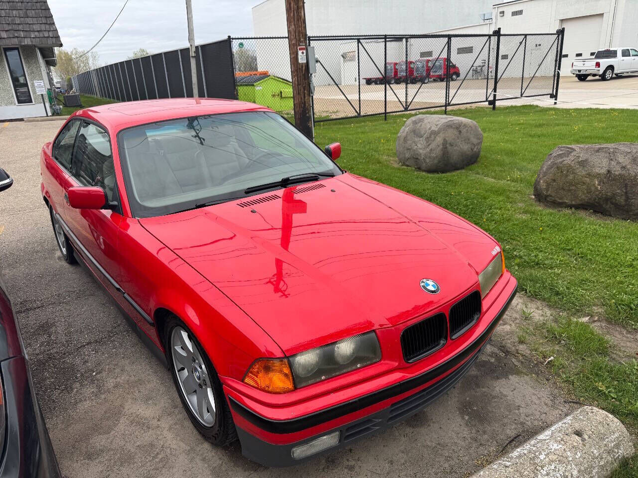 1992 BMW 3 Series