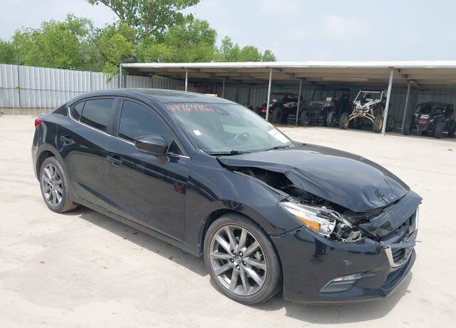 2018 MAZDA Mazda3