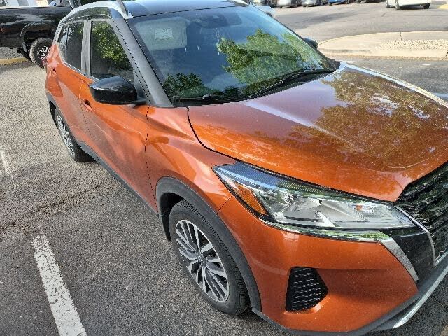 2024 NISSAN Kicks