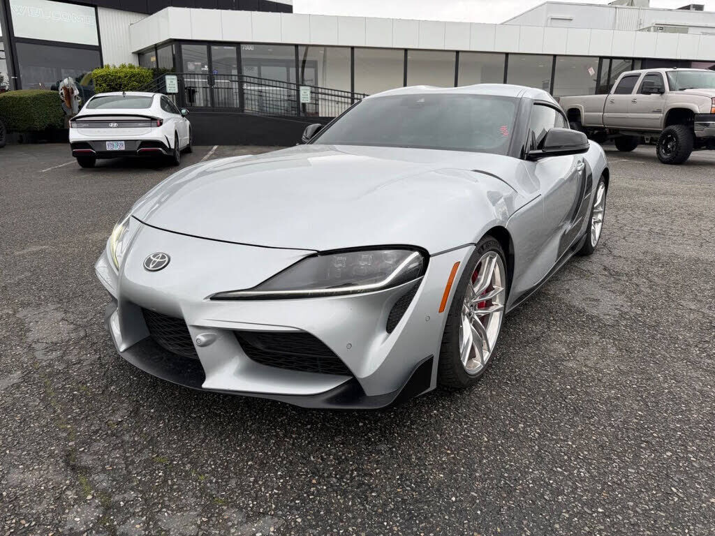 2022 TOYOTA Supra