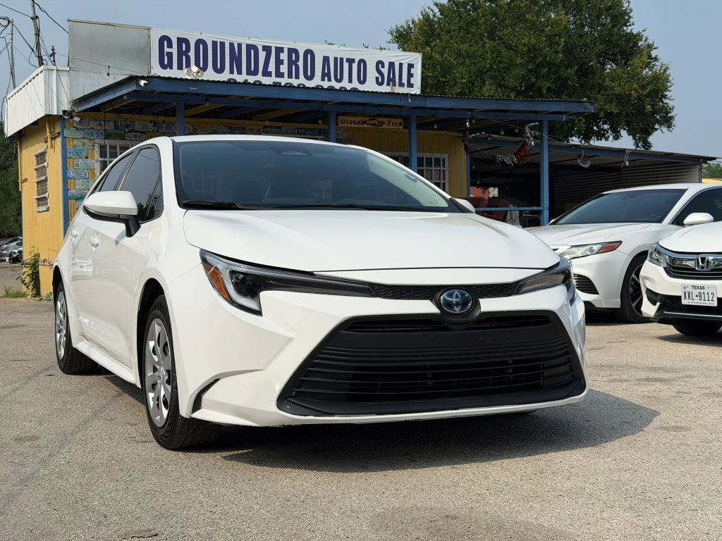 2023 TOYOTA Corolla