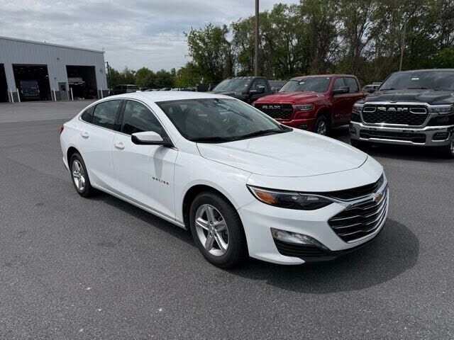 2024 CHEVROLET Malibu