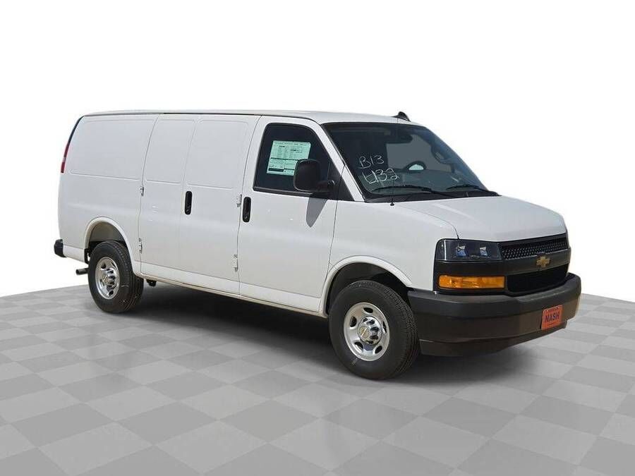 2025 CHEVROLET Express