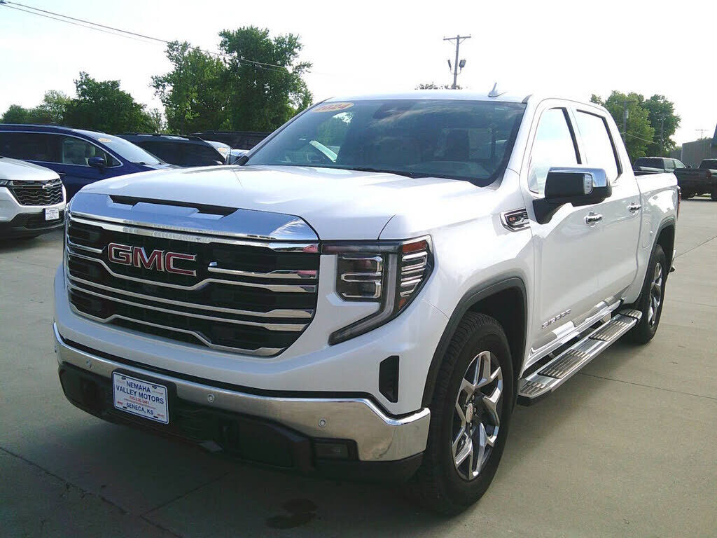 2024 GMC Sierra
