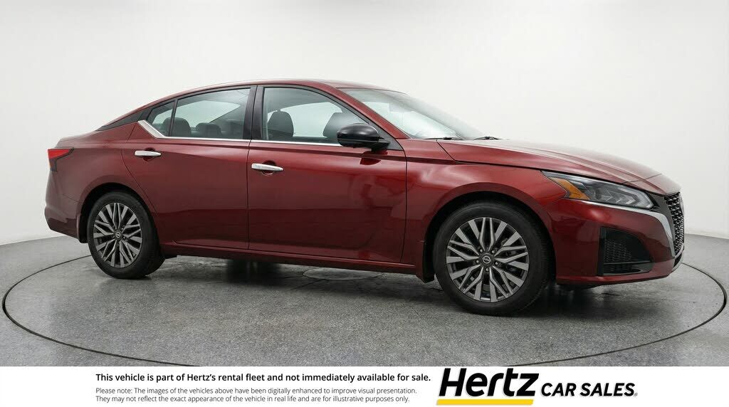 2025 NISSAN Altima