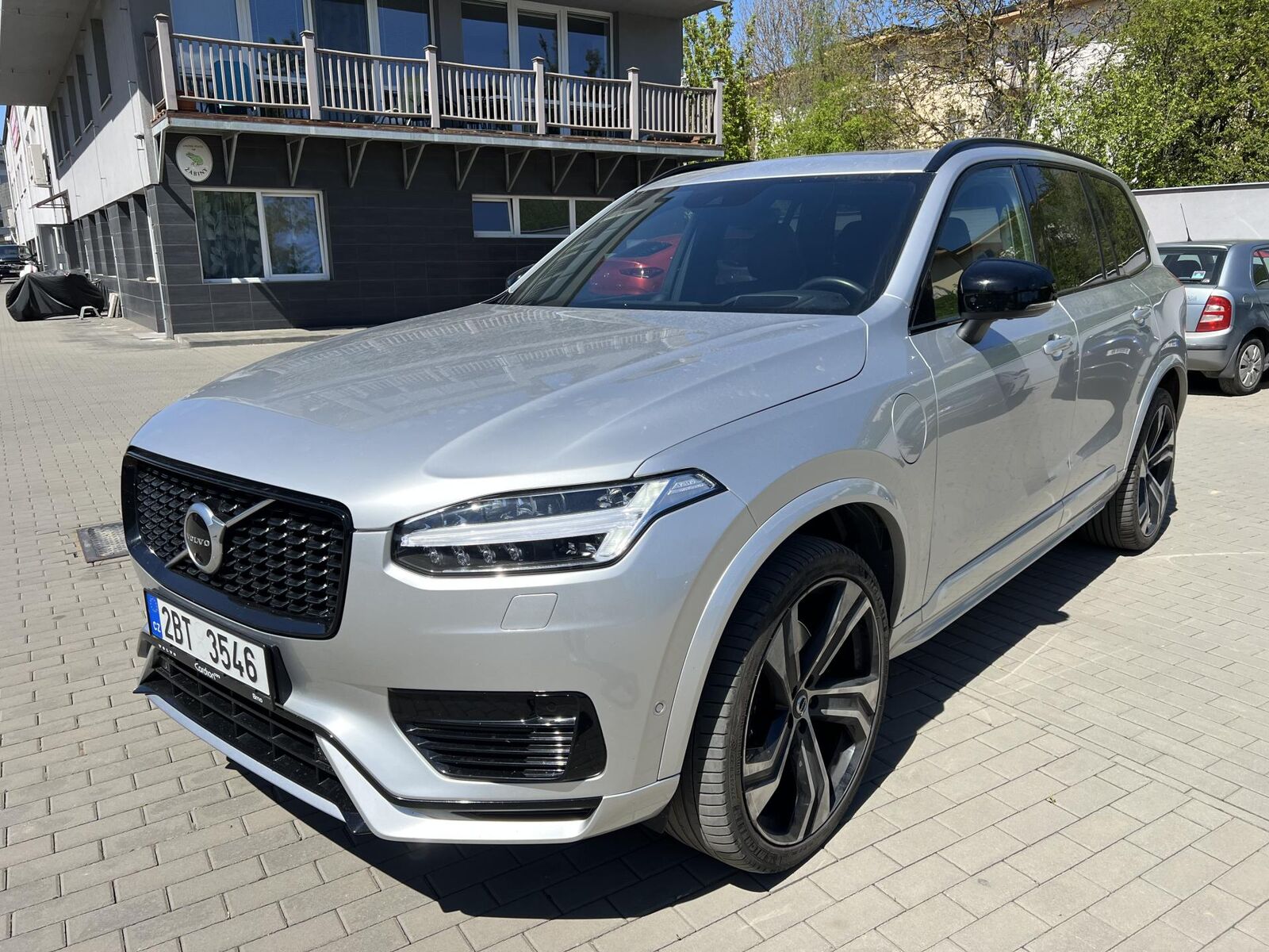 2021 VOLVO S90