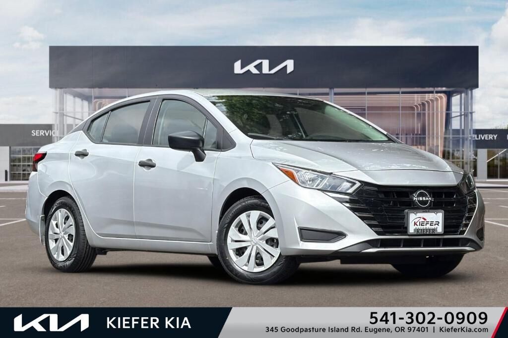 2023 NISSAN Versa