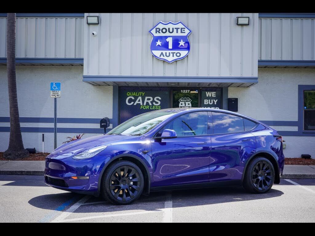 2021 TESLA Model Y