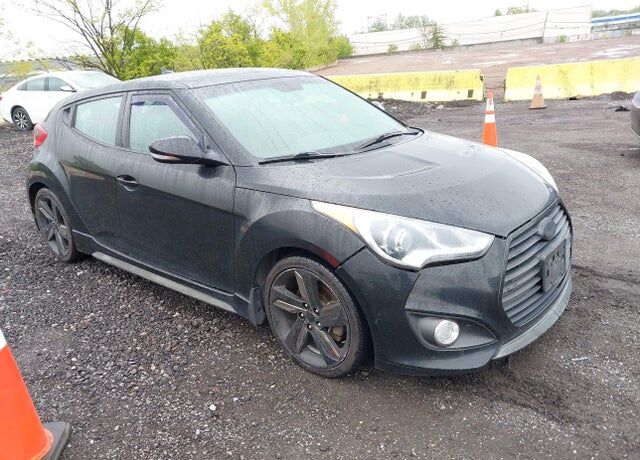 2013 HYUNDAI Veloster