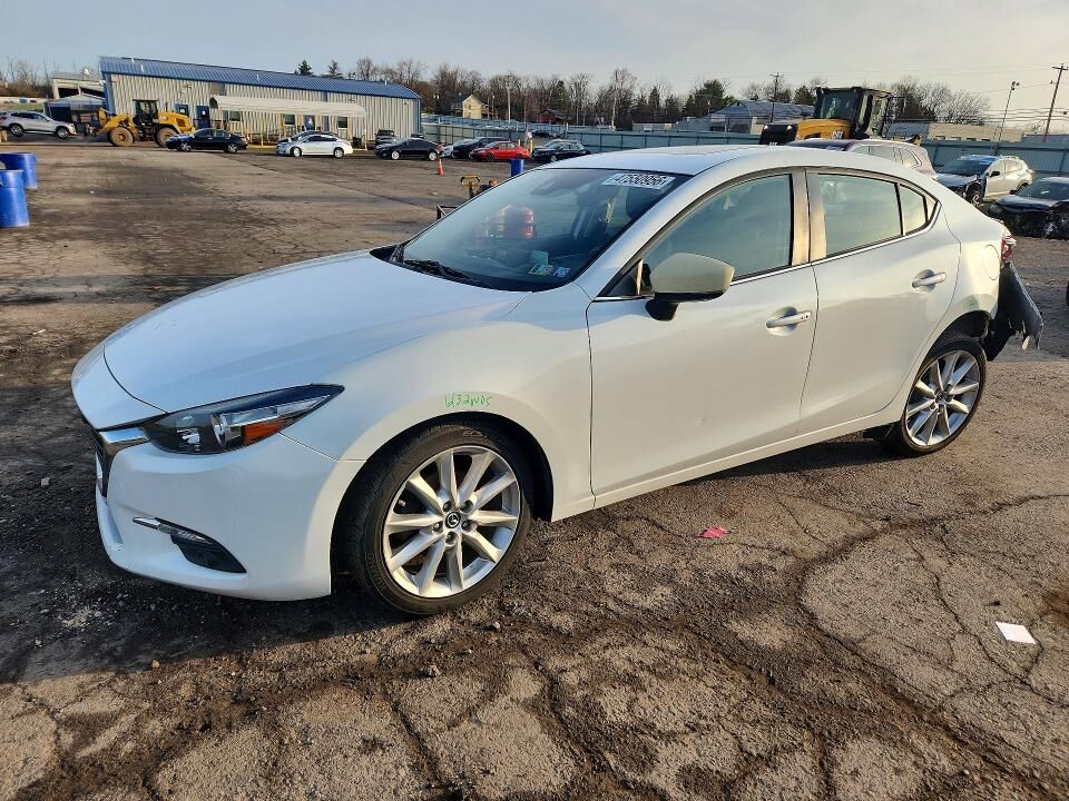 2017 MAZDA Mazda3