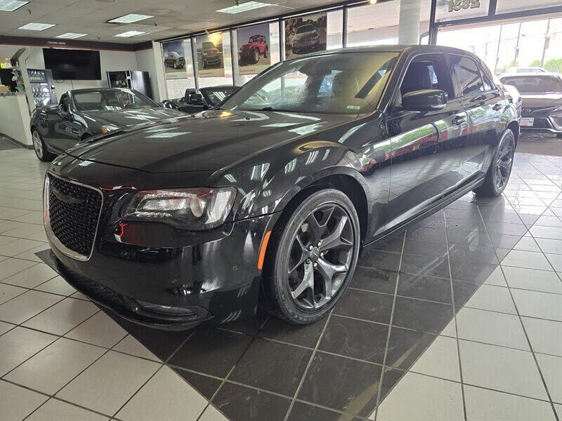 2021 CHRYSLER 300