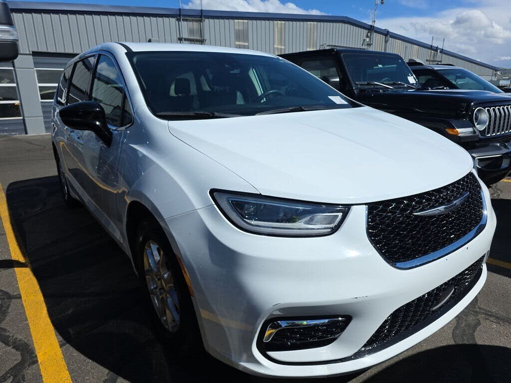 2024 CHRYSLER Pacifica