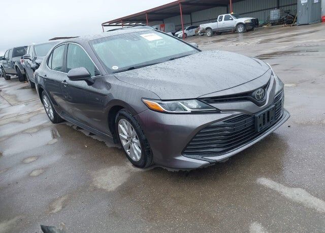 2018 TOYOTA Camry
