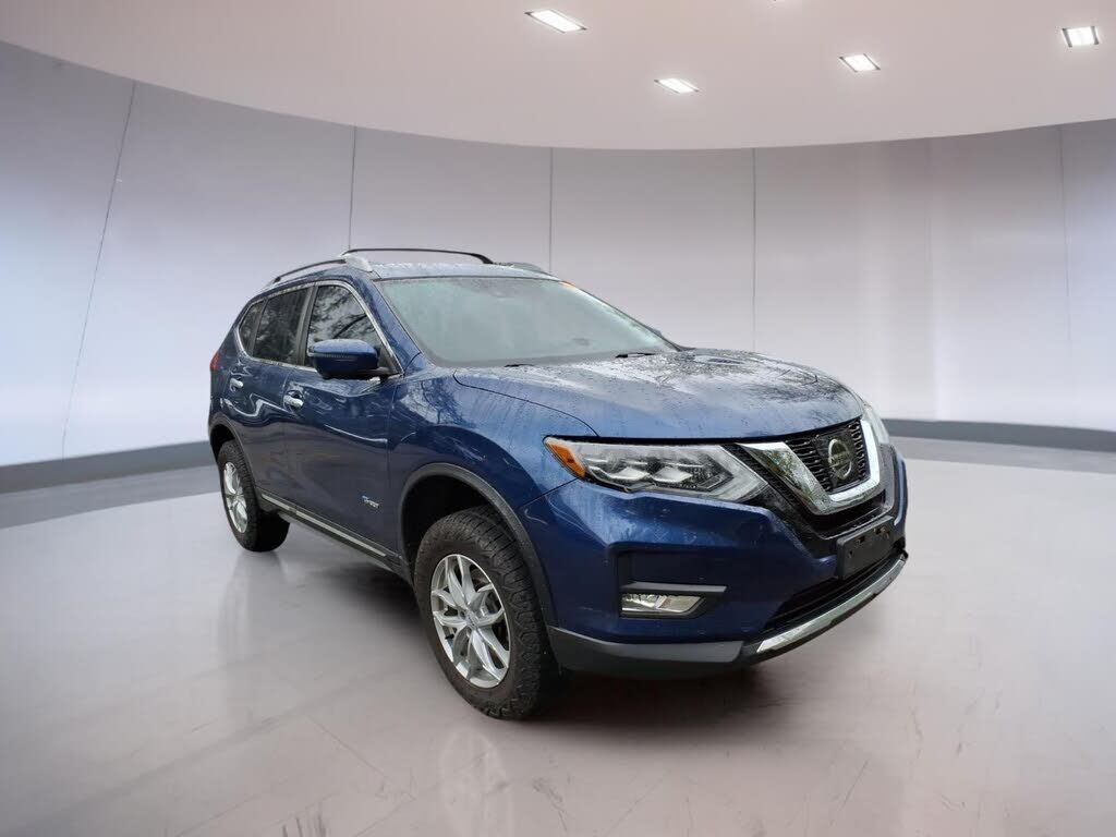 2017 NISSAN Rogue