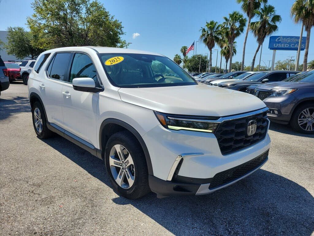 2025 HONDA Pilot