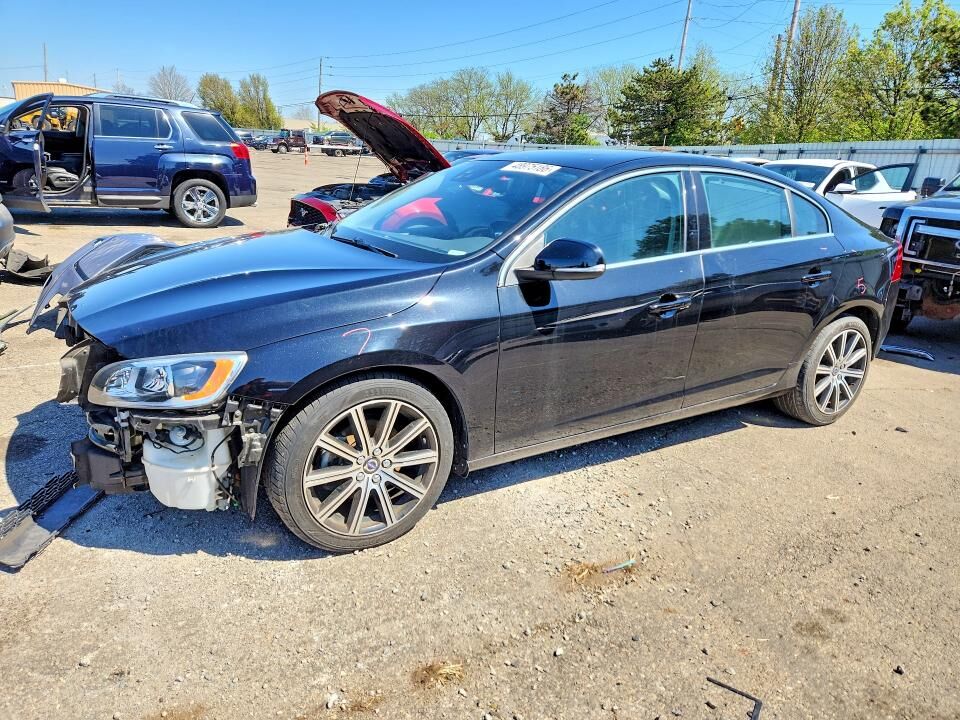 2018 VOLVO S60