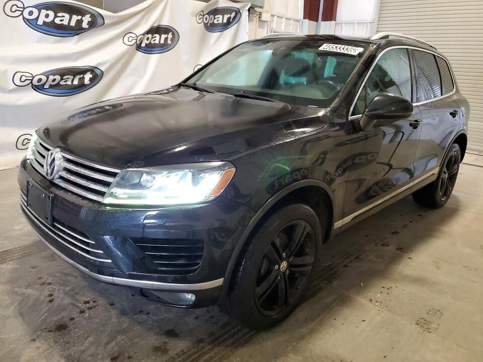 2017 VOLKSWAGEN Touareg