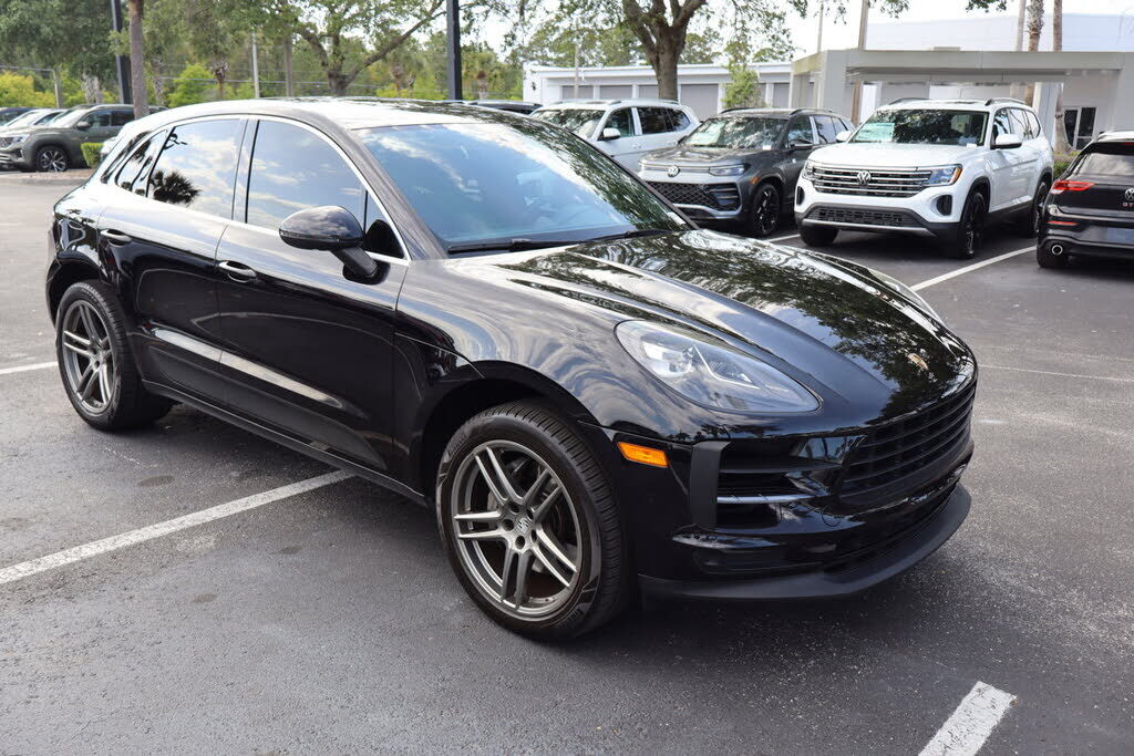 2019 PORSCHE Macan