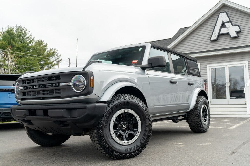 2023 FORD Bronco